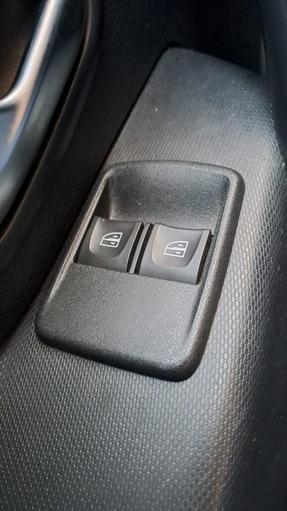 Dacia Sandero Stepway 1.0i  11.000 KM!!!!!